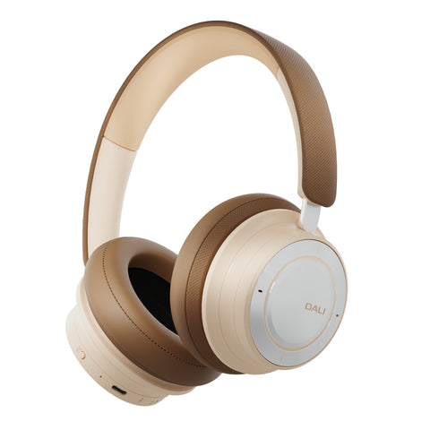 DALI IO-8 Headphones - Caramel White - 3/4 View