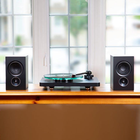 PSB Alpha iQ (Black) with Turntable