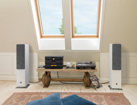 DALI Oberon 7 White Tower Speakers in a stereo setup